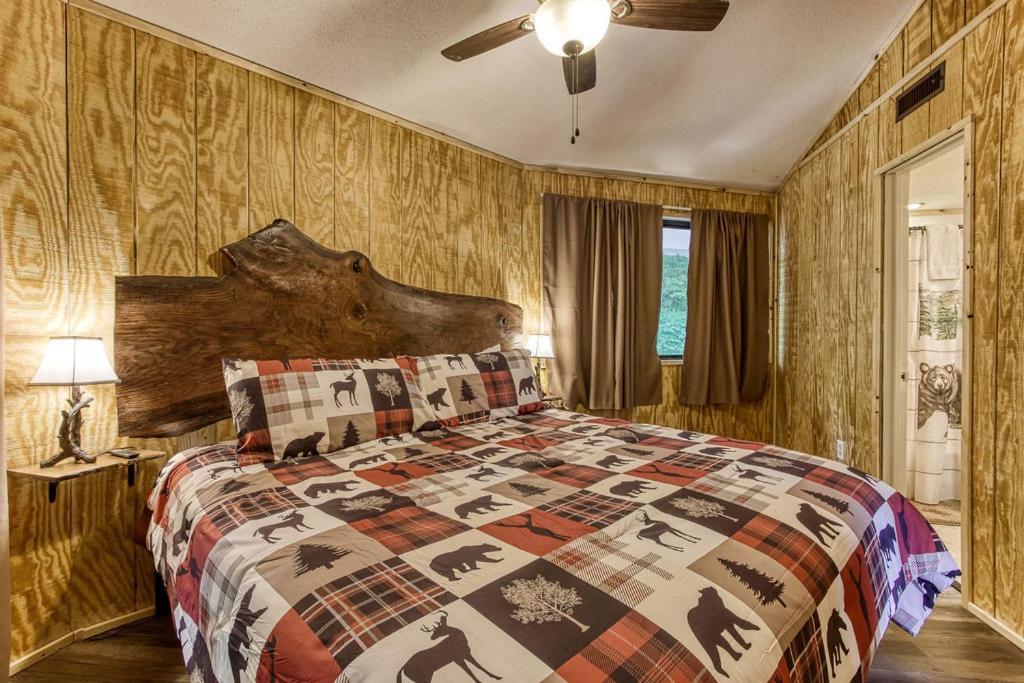 Three Bears Den, Hot Tub, Pool Table, Pool Access, 1089 Free Tickets Each Paid Day, Dollywood Inclu Villa Gatlinburg Exterior foto