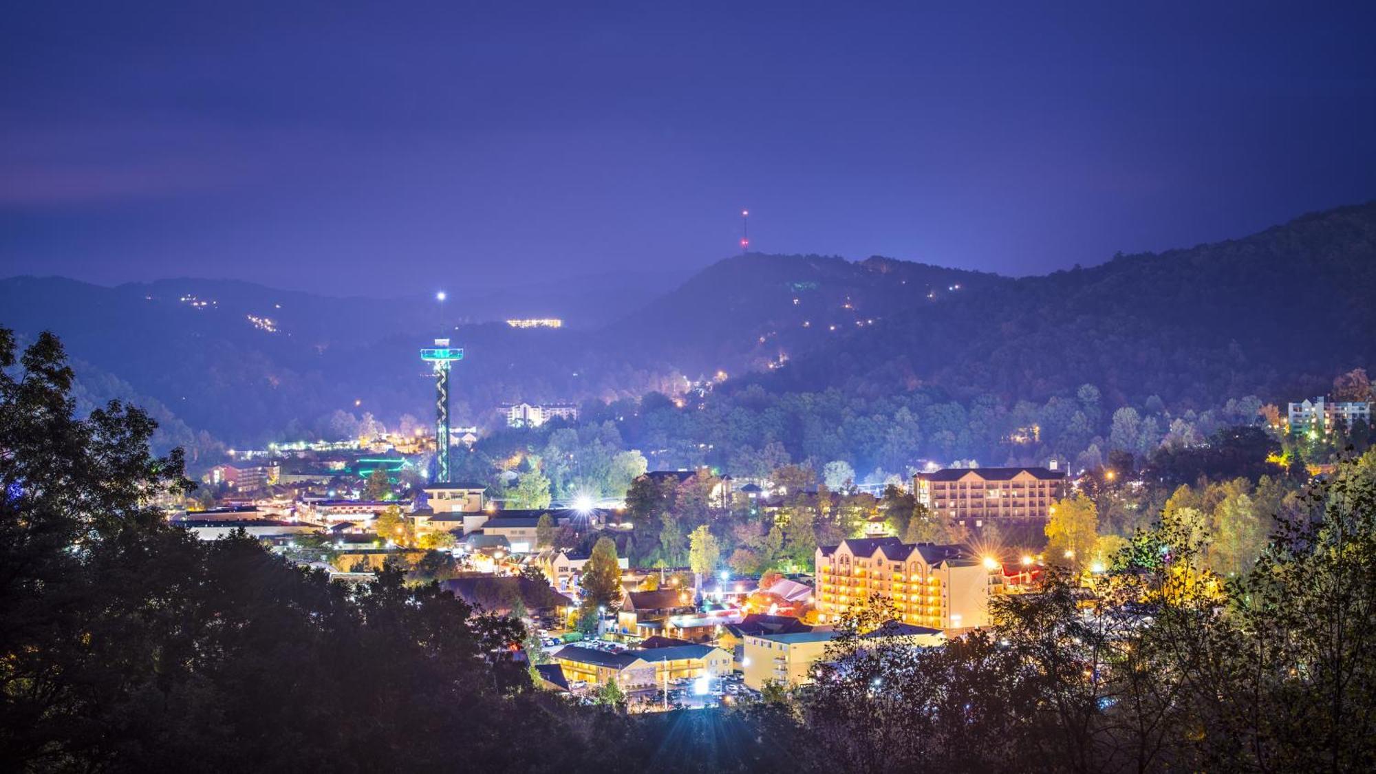 Three Bears Den, Hot Tub, Pool Table, Pool Access, 1089 Free Tickets Each Paid Day, Dollywood Inclu Villa Gatlinburg Exterior foto